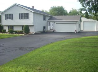 501 E State St, Granby, MA 01033