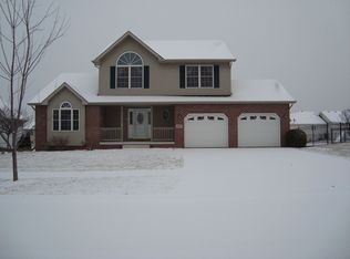 3107 Wimbledon Dr, Schererville, IN 46375