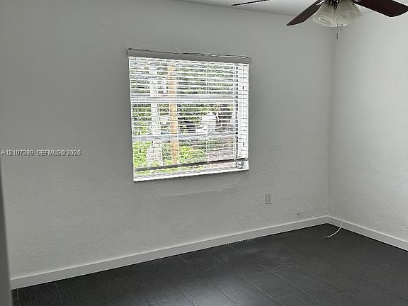 2nd image of 154 SW 18th Ct #2
