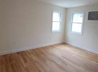 143-21 222nd St, Springfield Gardens, NY 11413