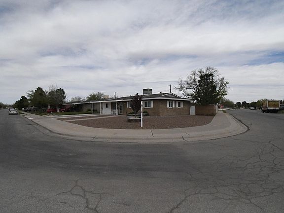 5th image of 410 Mooreland St