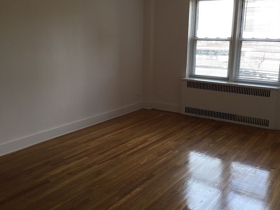 2nd image of 2510 30th Rd APT 1E