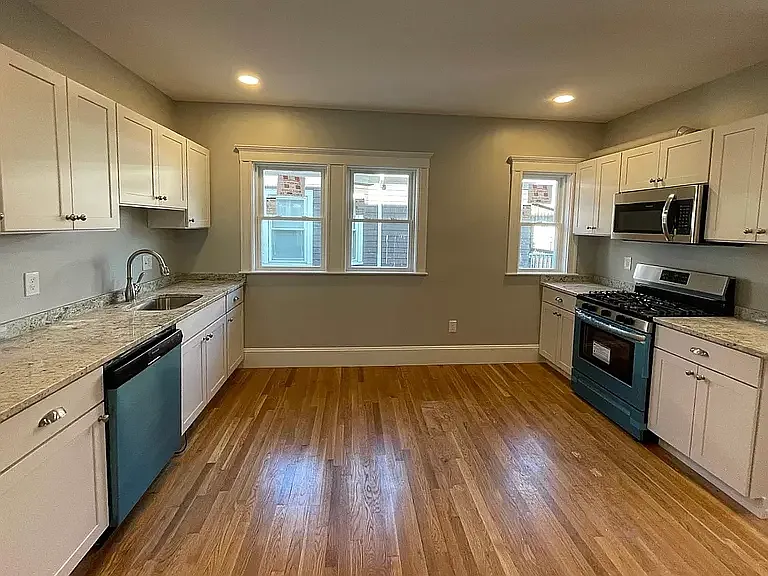 17 Berwick Rd #1