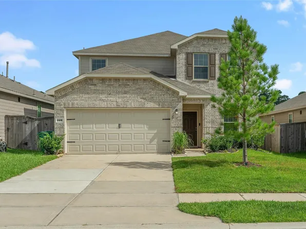229 Seven Pines Dr, Willis, TX 77378