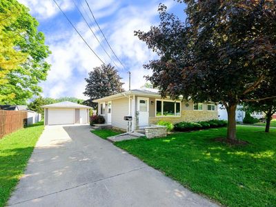 1516 PIERCE AVENUE, Oshkosh, WI, 54902