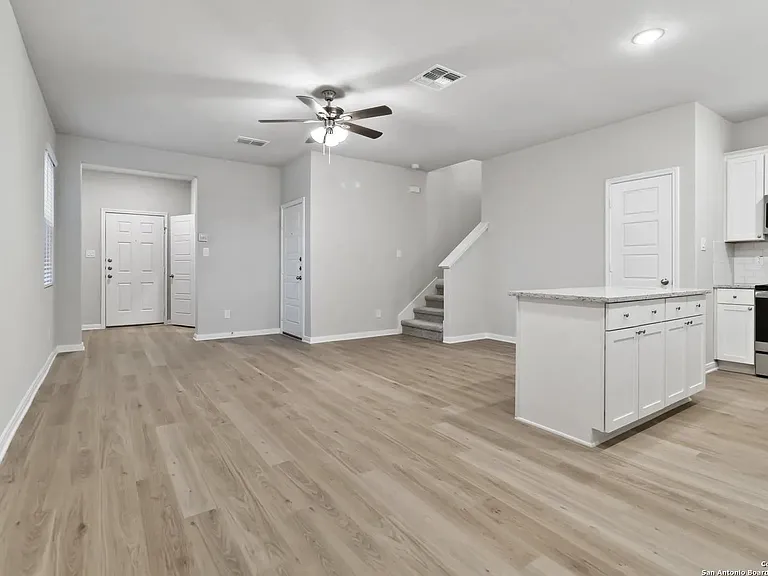8335 Runner Rdg #102 — Photo 10