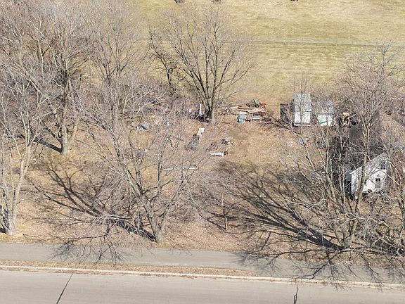 3rd image of 2170 Pilot Knob Rd