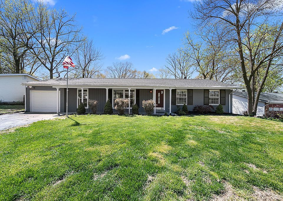 1st image of 1025 Orchard Lakes Dr