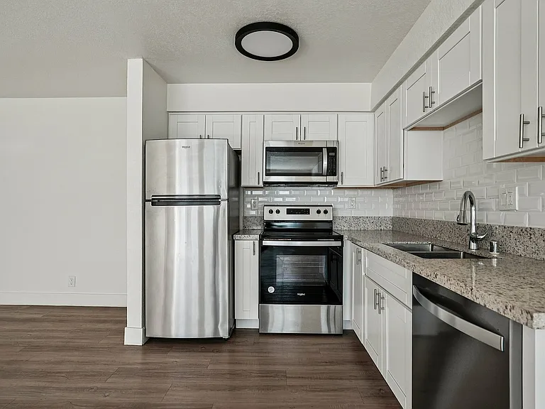 2Bedroom 2Bath Kitchen