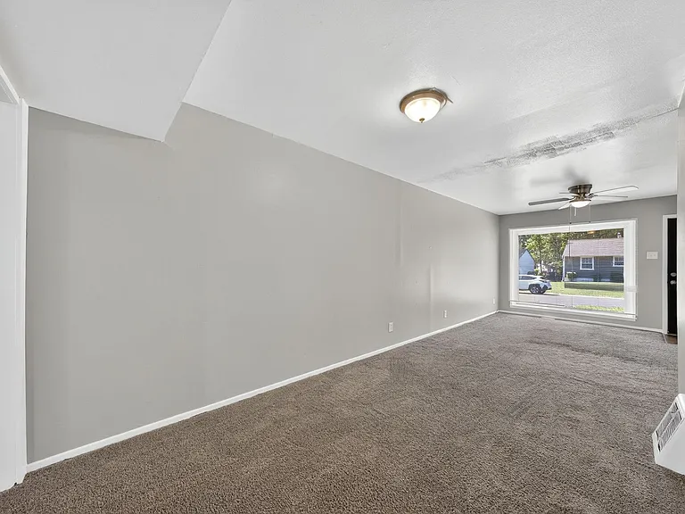 251 Midlothian Rd — Photo 26