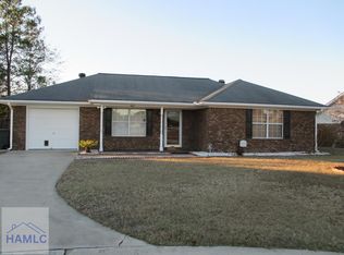 905 Summer Dr, Hinesville, GA 31313