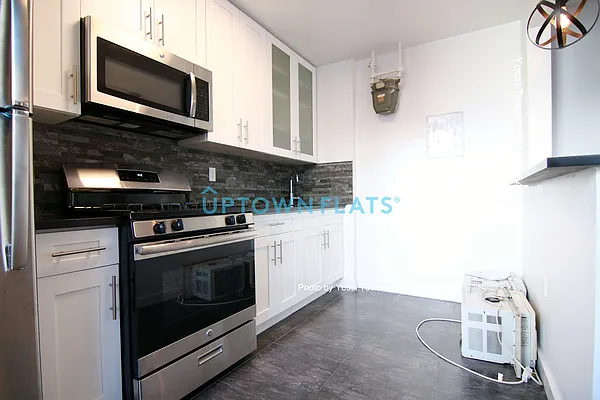 Rented by Uptown Flats LLC | media 2