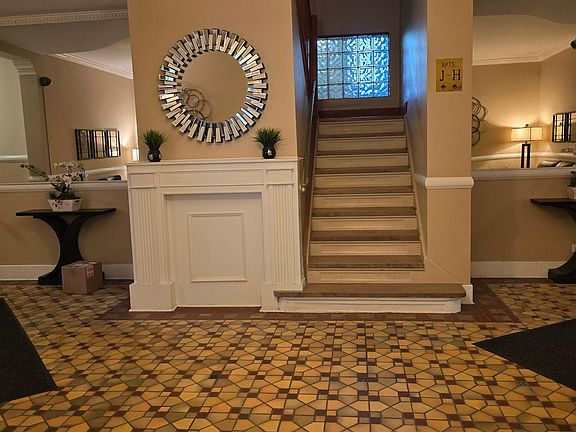 2nd image of 2 Greenridge Ave APT 2H