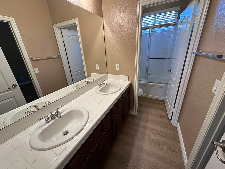 12781 Wine Cellar Ct — Photo 21