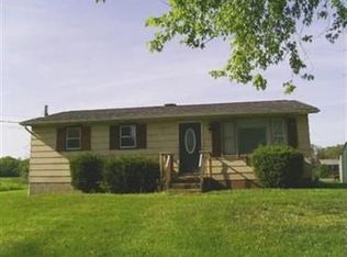 3380 W Garfield Rd, Columbiana, OH 44408