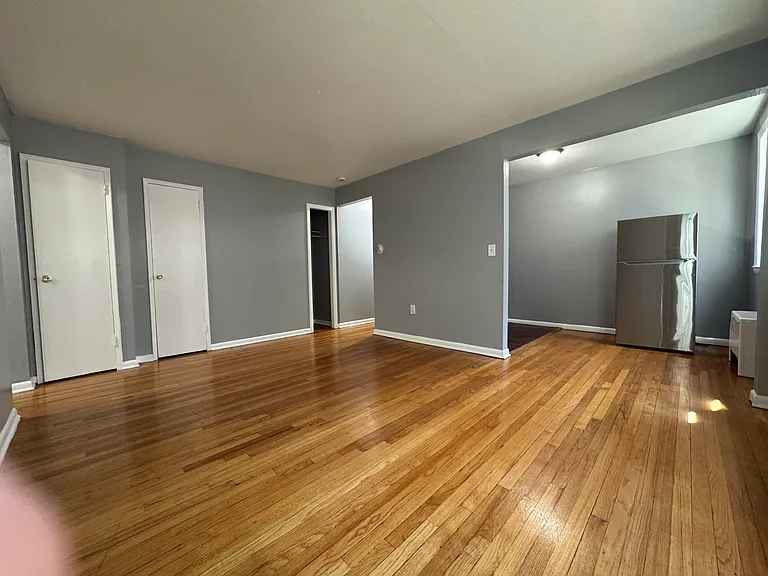 7 Norfolk St #B4 — Photo 3
