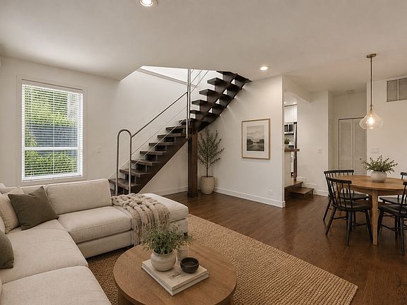3rd image of 1636 N Sedgwick St #1E