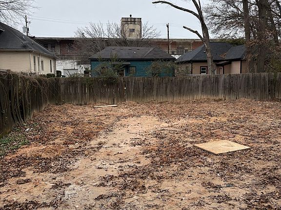 2nd image of 655 Hugh St SW