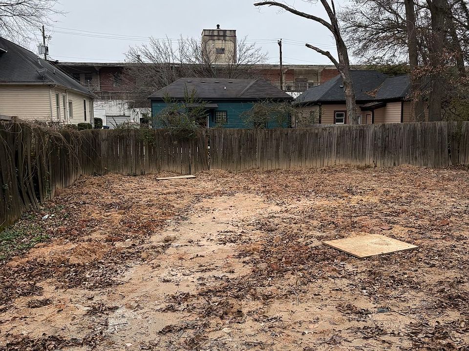 2nd image of 655 Hugh St SW