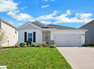 317 Garrison Grove Dr, Simpsonville, SC 29680