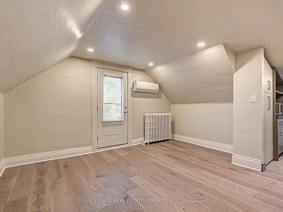 5th image of 150 Medland St #3