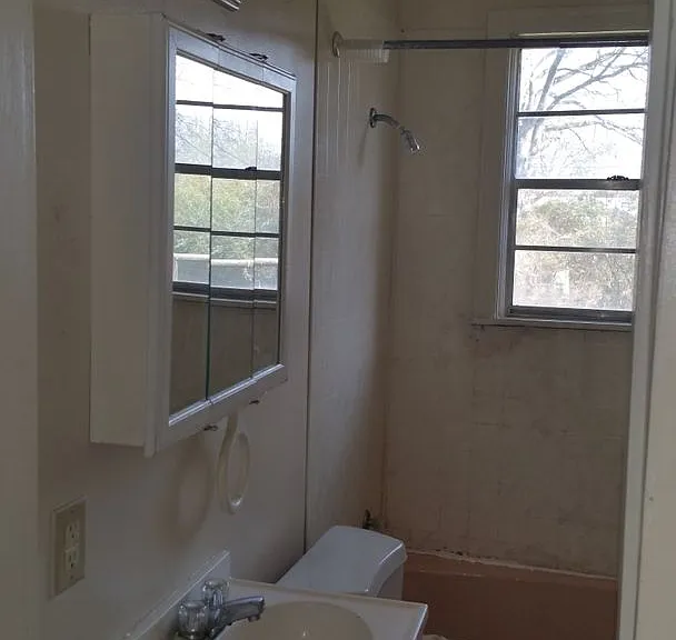 1403 S Van Buren St — Photo 6
