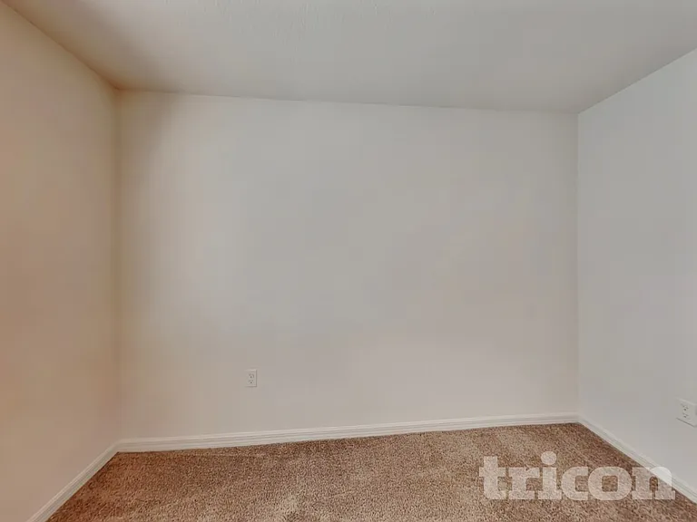 443 Underwood Trl — Photo 14