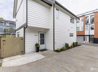 9041 17th Ave SW, Seattle, WA 98106