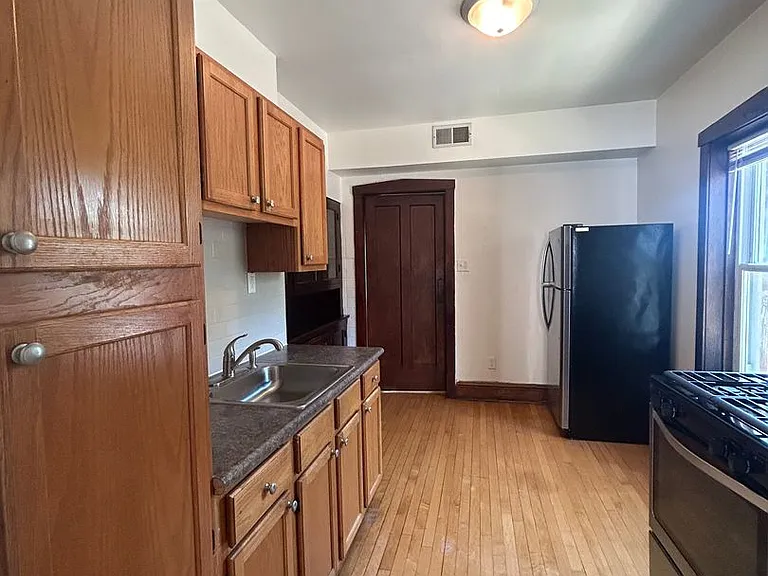 4024 W Cortland St #2 — Photo 3