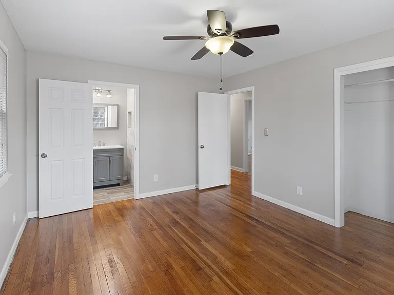 400 Hallmark Rd — Photo 35