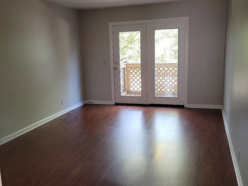 3 bed, 2.5 bath, 1392 sqft, $1,750 — Photo 2
