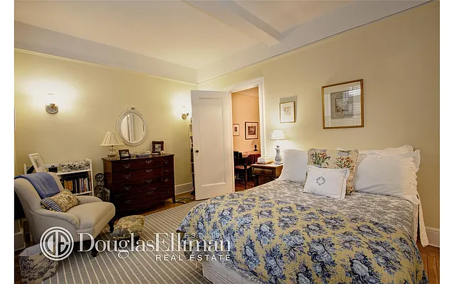 Rented by Douglas Elliman | media 20