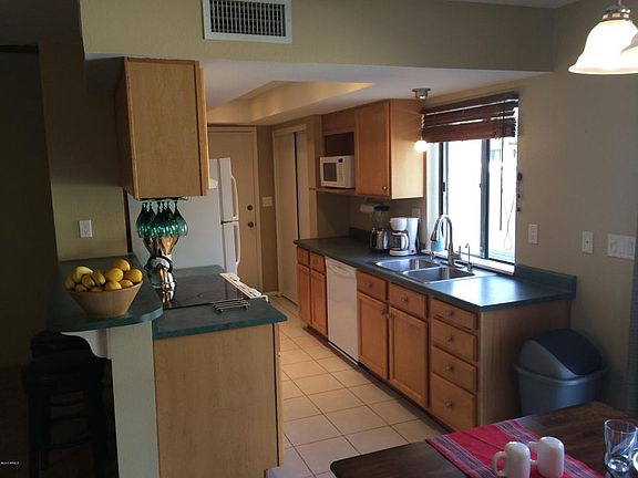 5th image of 4809 E Euclid Ave Unit 1