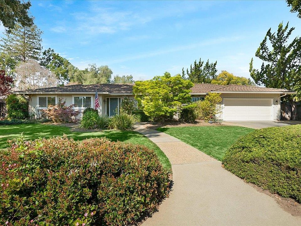 1st image of 13987 Shadow Oaks Way