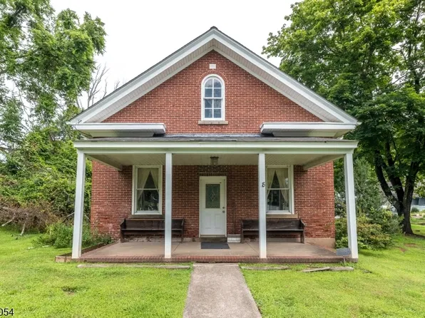 18 Church Rd, Holland Twp., NJ 08848