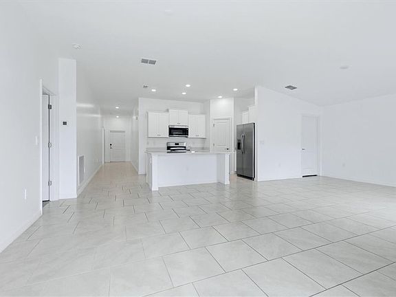 5th image of 1403 Aken St