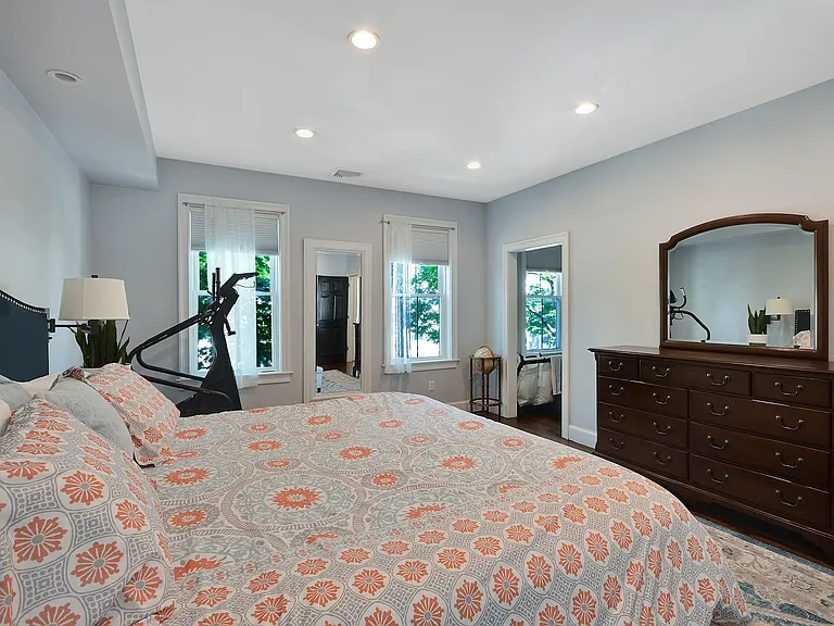 9 Atlantic St — Photo 12