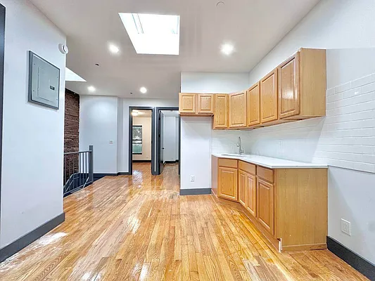 Rented by Doorway NYC, LLC | media 2