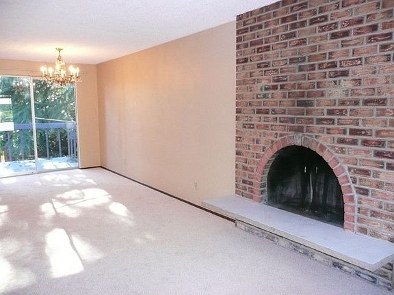 3rd image of 9207 NE 133rd St
