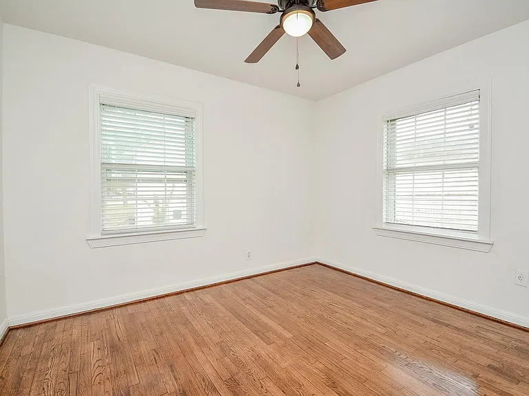 6422 Sherwood Dr — Photo 21