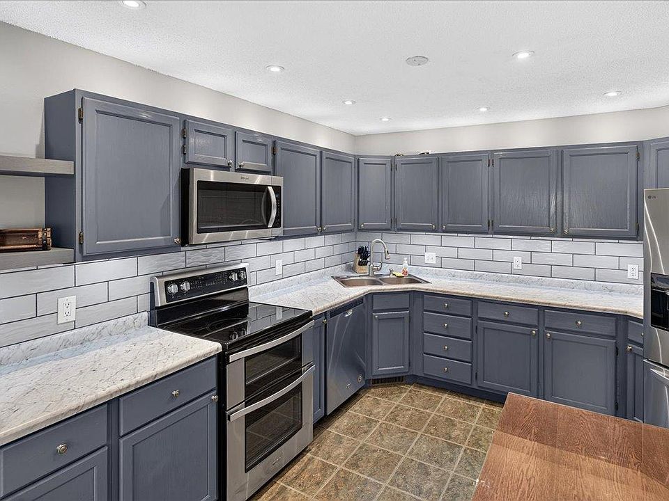 1st image of 4171 3rd St NE Unit 201