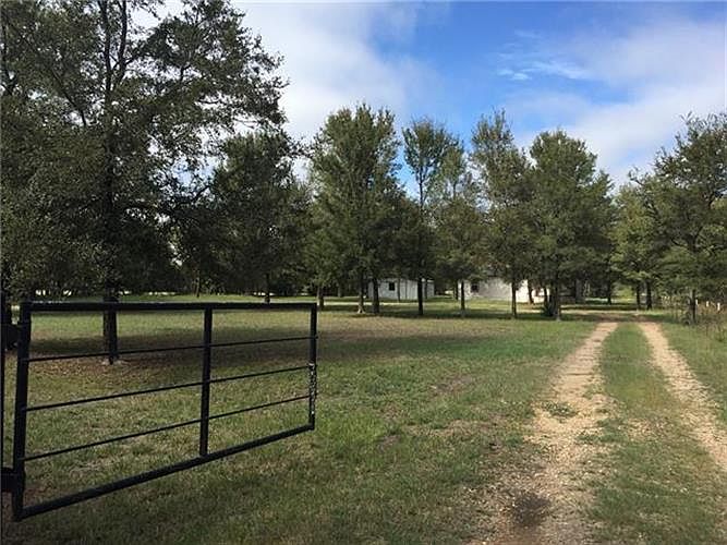 1st image of 1021 County Road 2810