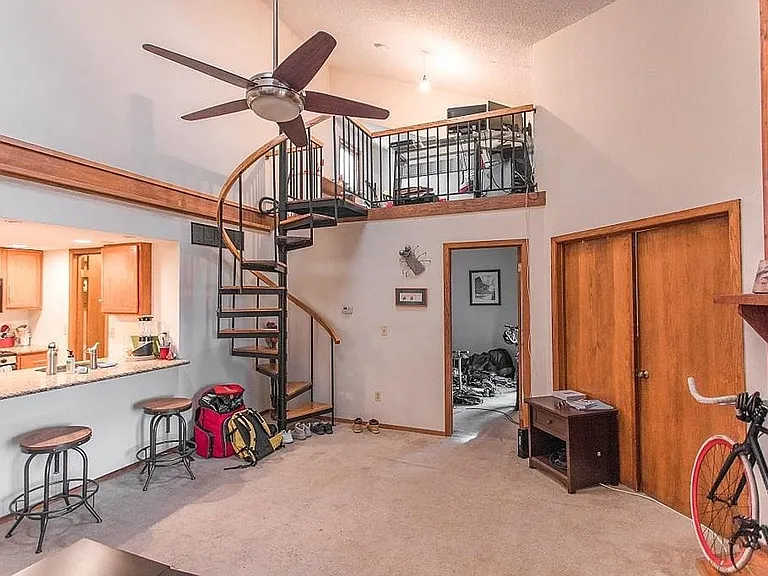 2960 Shadow Creek Dr #302 — Photo 9
