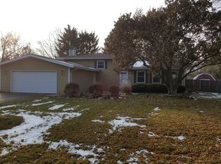 10S442 Curtis Ln, Bolingbrook, IL 60564