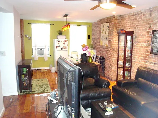 Rented by Carroll Gardens Realty | media 26