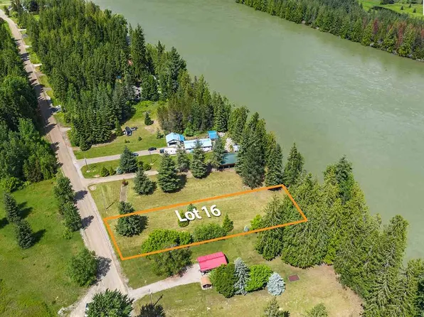 507 N River Lake Dr, Clark Fork, ID 83811