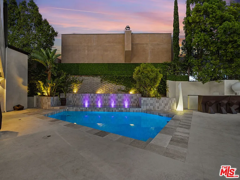 8460 Cole Crest Dr — Photo 45