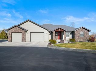 4004 Kiger Rd, West Richland, WA 99353