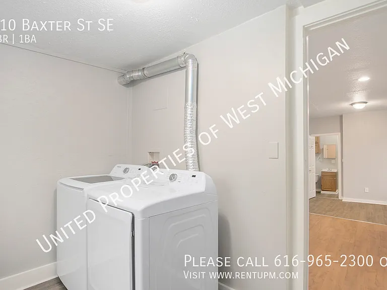 710 Baxter St SE — Photo 12
