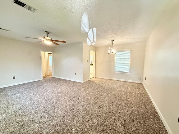 3rd image of 5946 Southmont St